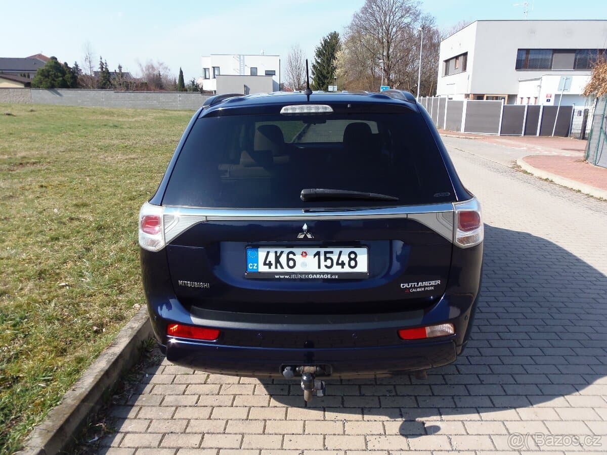2013 Mitsubishi OUTLANDER - 6