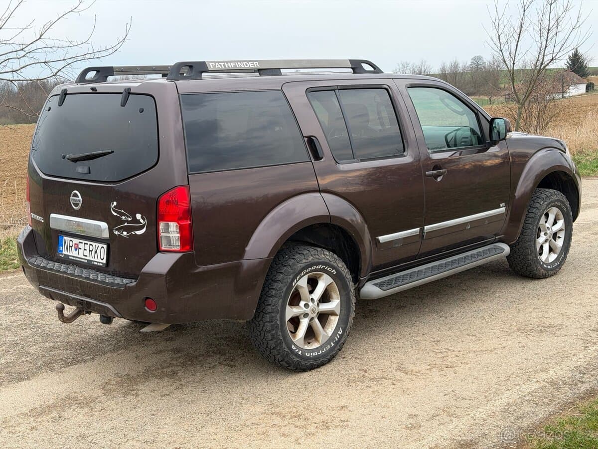 2012 Nissan PATHFINDER - 6