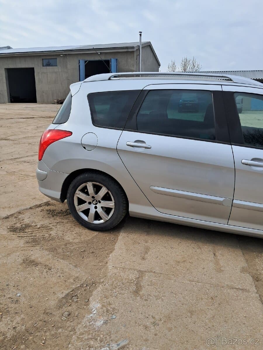 2014 Peugeot 308 - 6