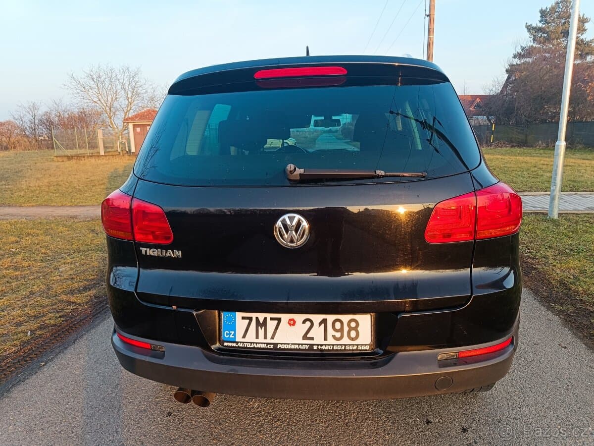 2011 Volkswagen TIGUAN - 6