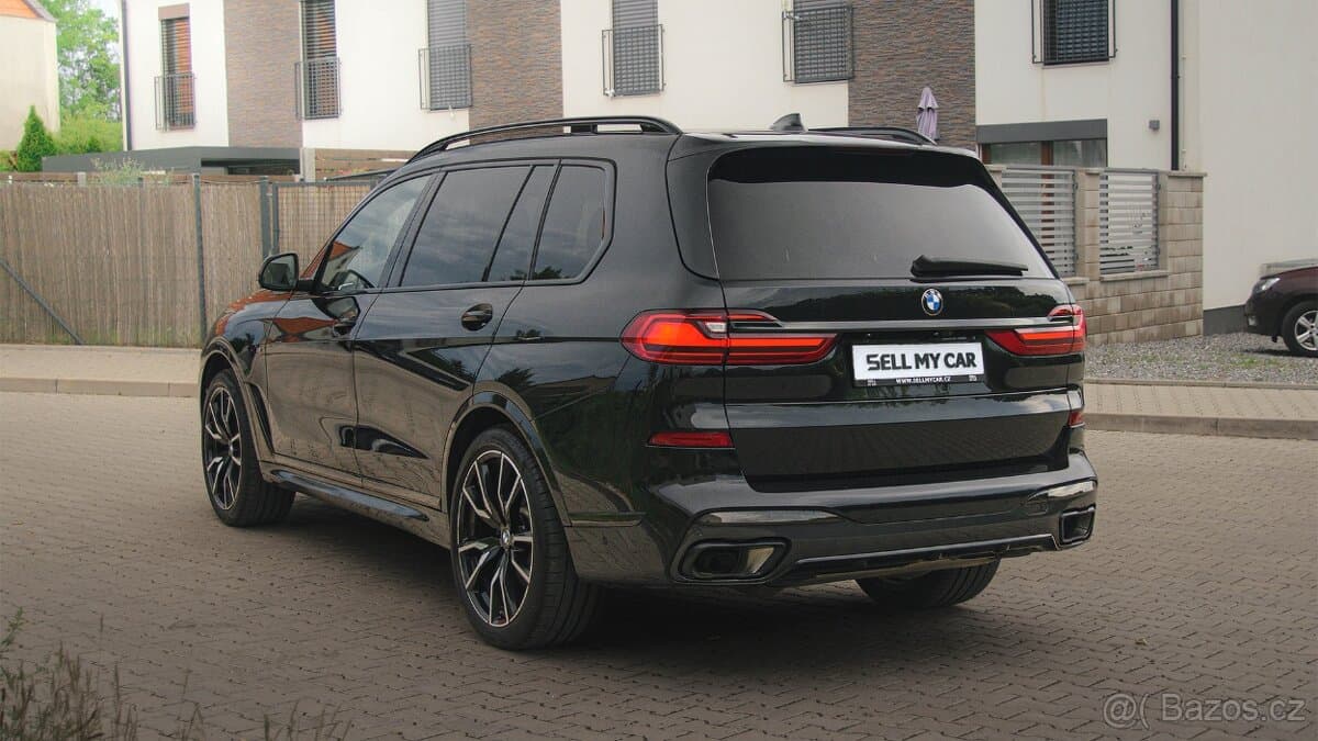 2021 BMW X7 - 6