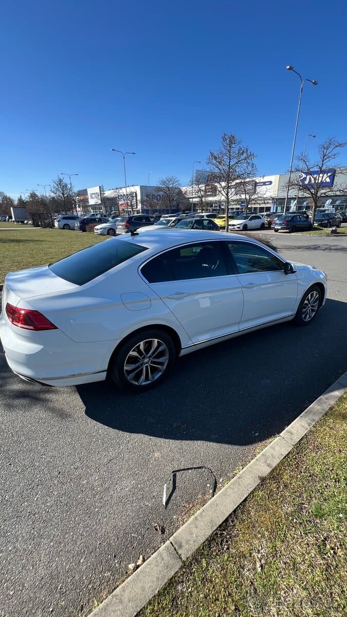 2020 Volkswagen PASSAT - 6