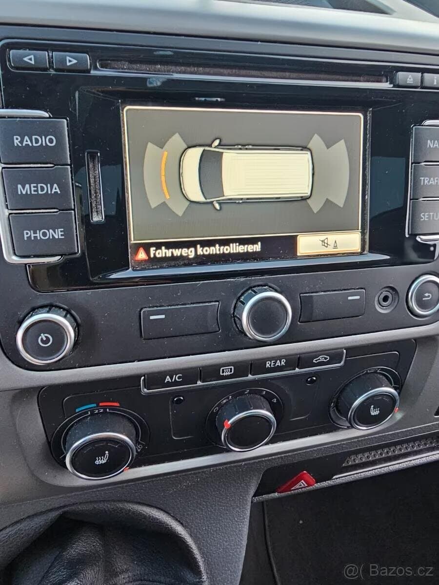 2012 Volkswagen MULTIVAN - 6