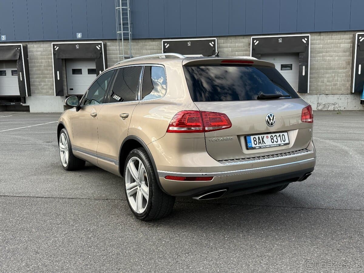 2015 Volkswagen TOUAREG - 6