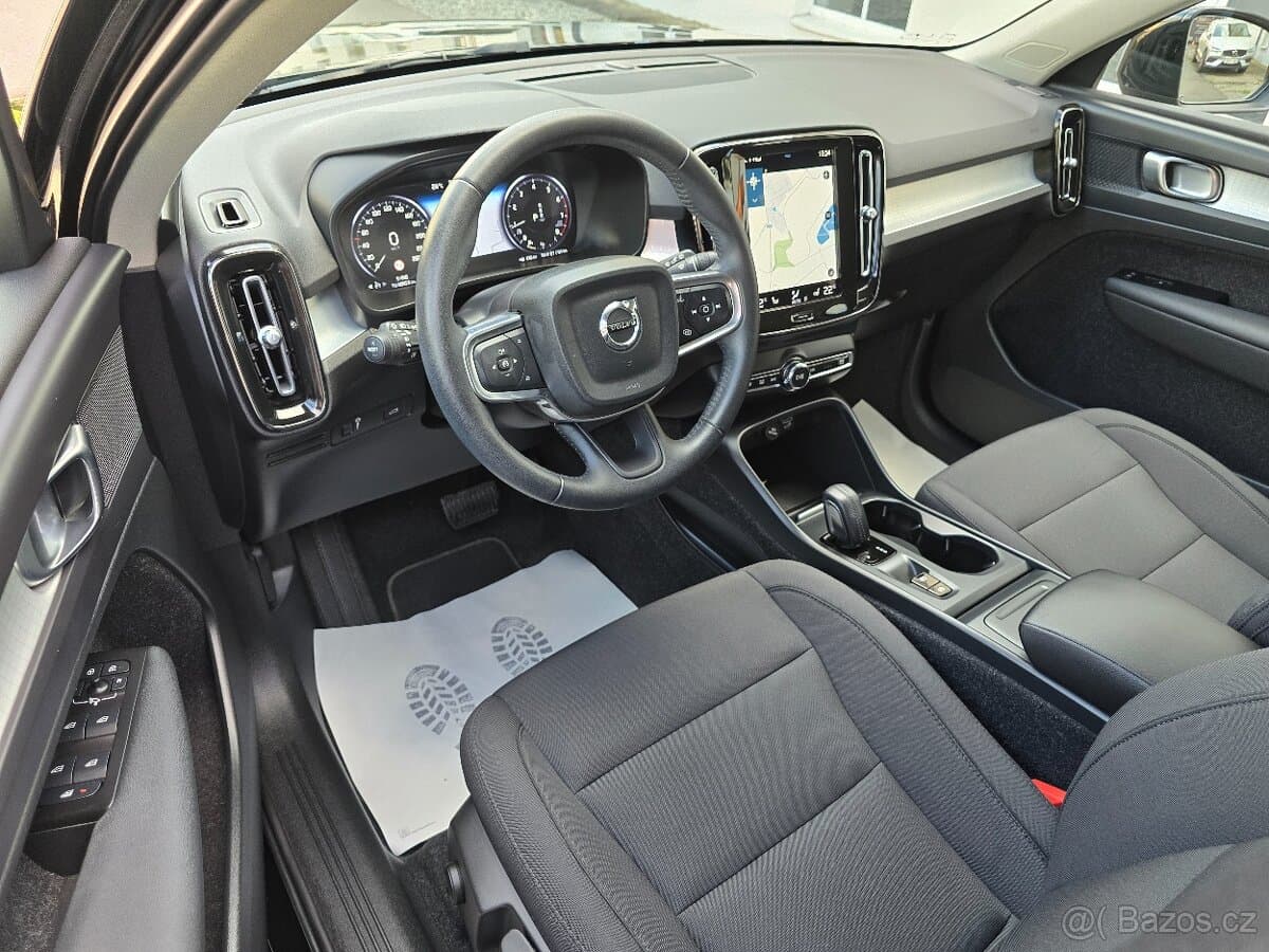2021 Volvo XC40 - 6