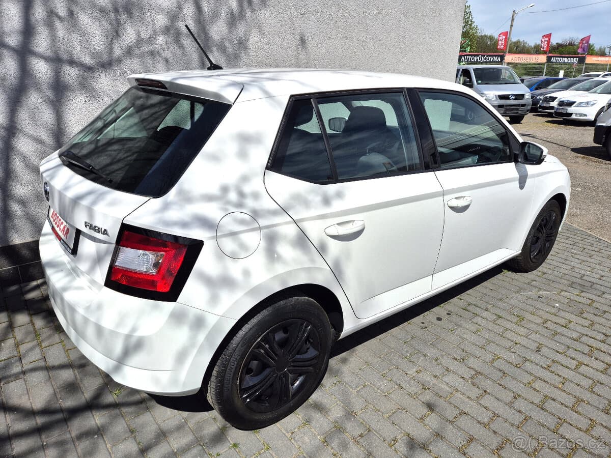 2015 Škoda FABIA - 6