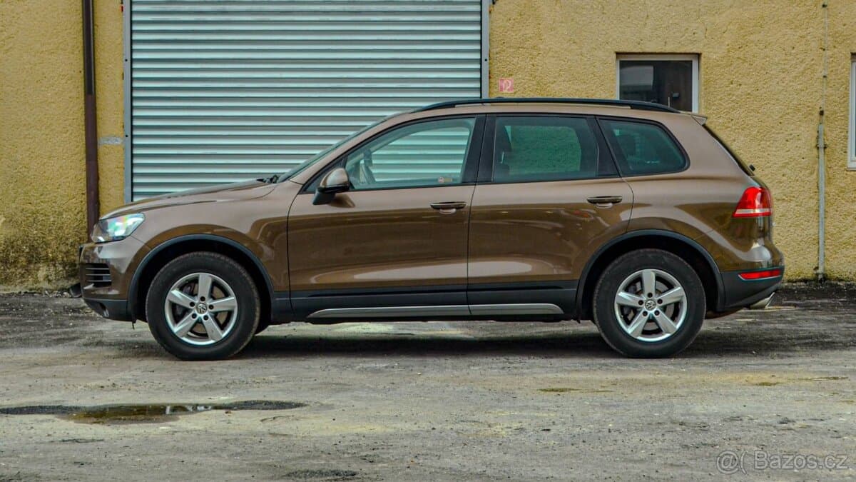 2011 Volkswagen TOUAREG - 6