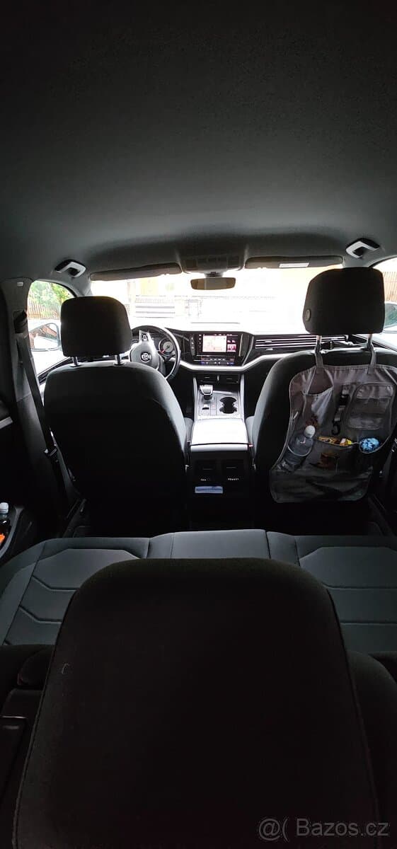 2019 Volkswagen TOUAREG - 6