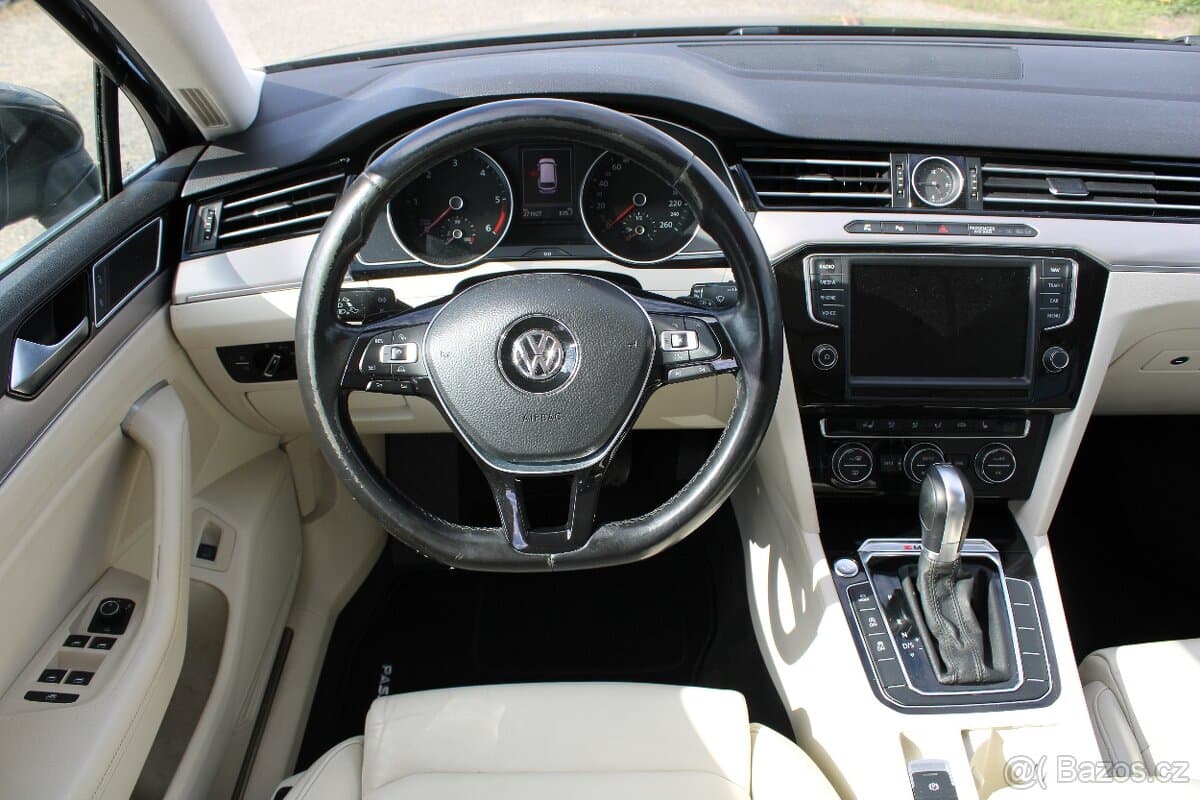 2015 Volkswagen PASSAT - 6