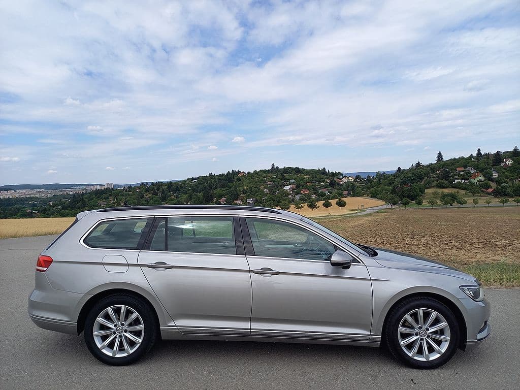 2016 Volkswagen PASSAT - 6
