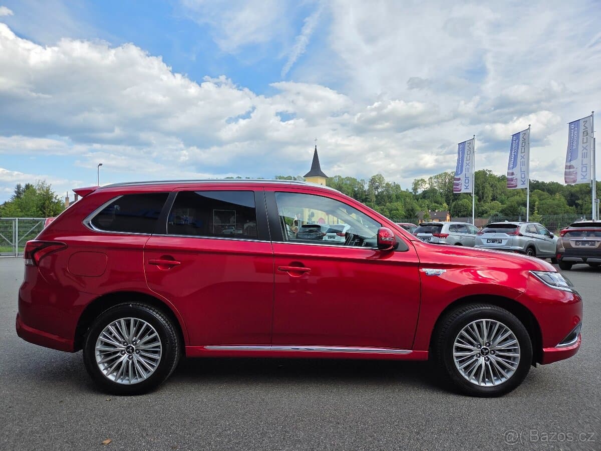 2021 Mitsubishi OUTLANDER - 6
