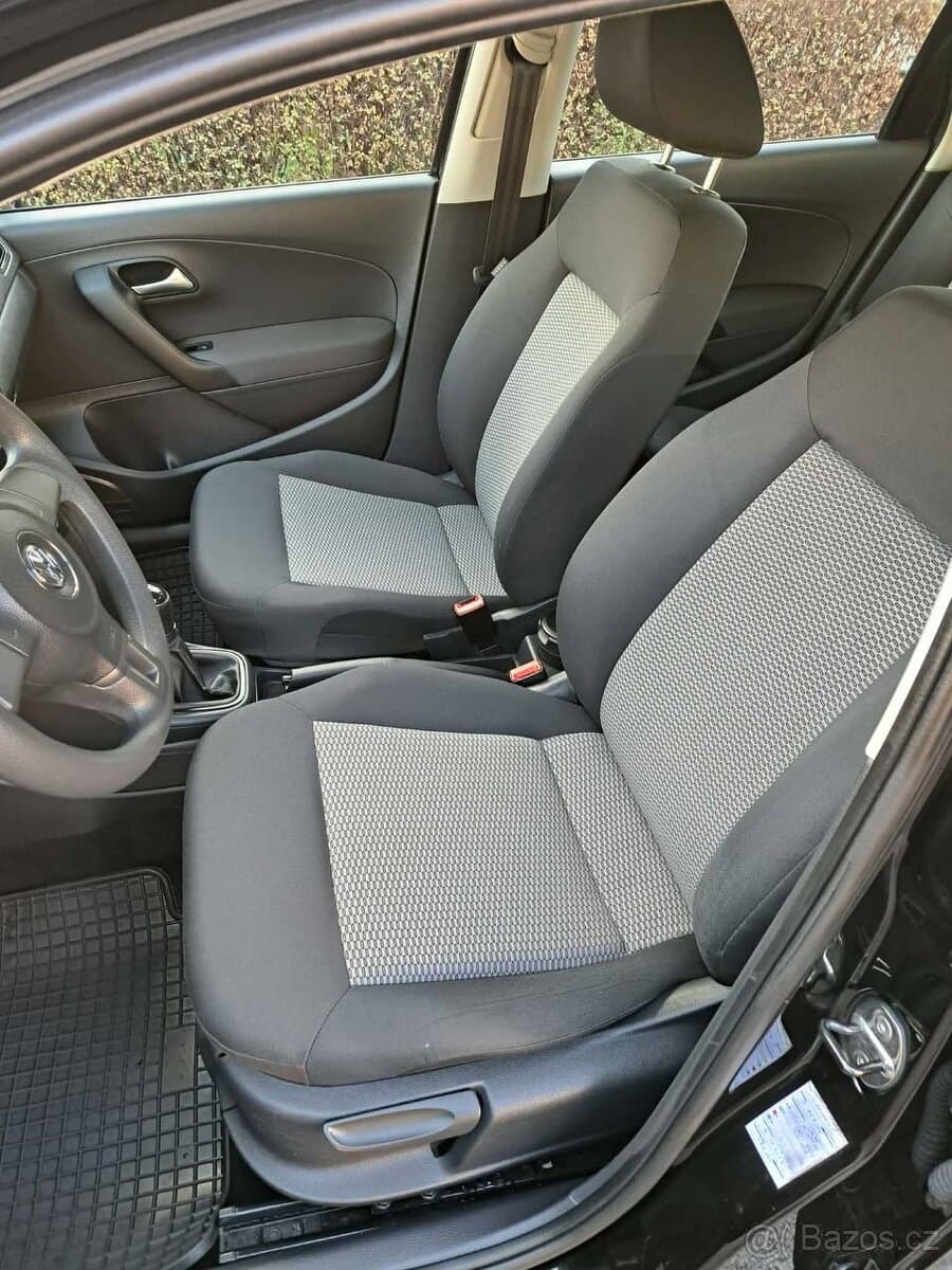 2013 Volkswagen POLO - 6