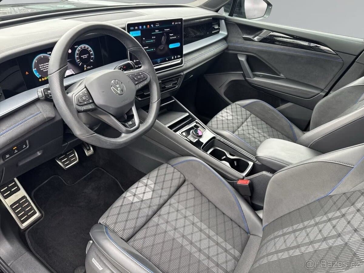 2025 Volkswagen TAYRON - 6