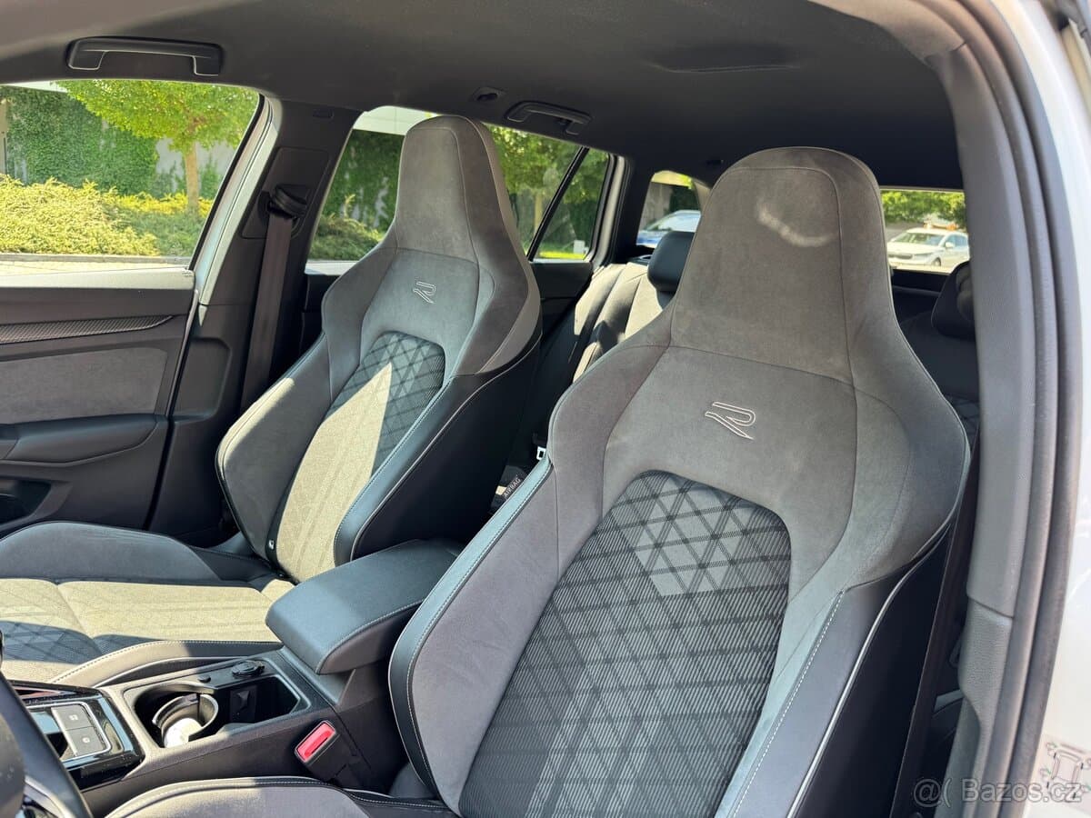Volkswagen GOLF - 6