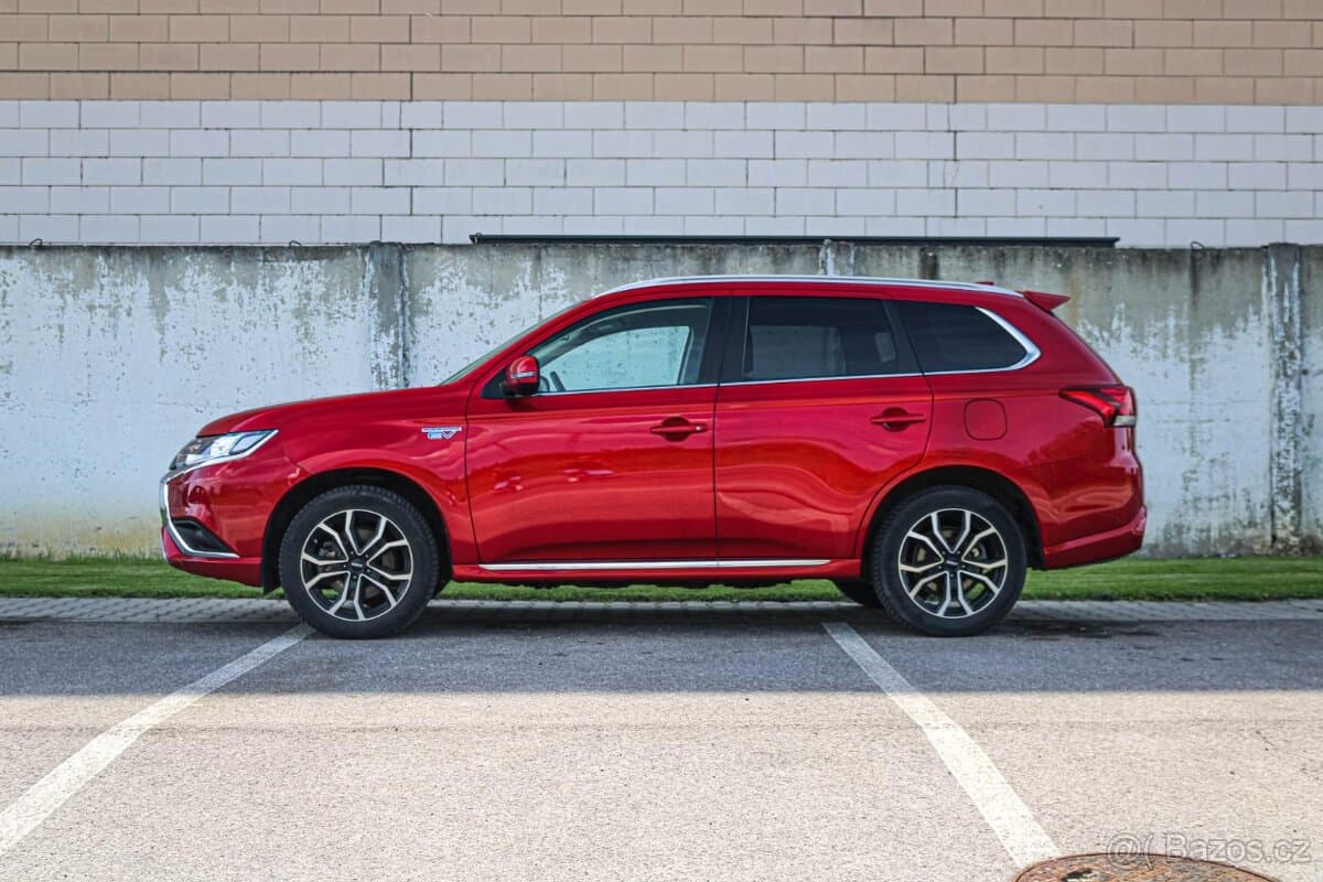 2021 Mitsubishi OUTLANDER - 6