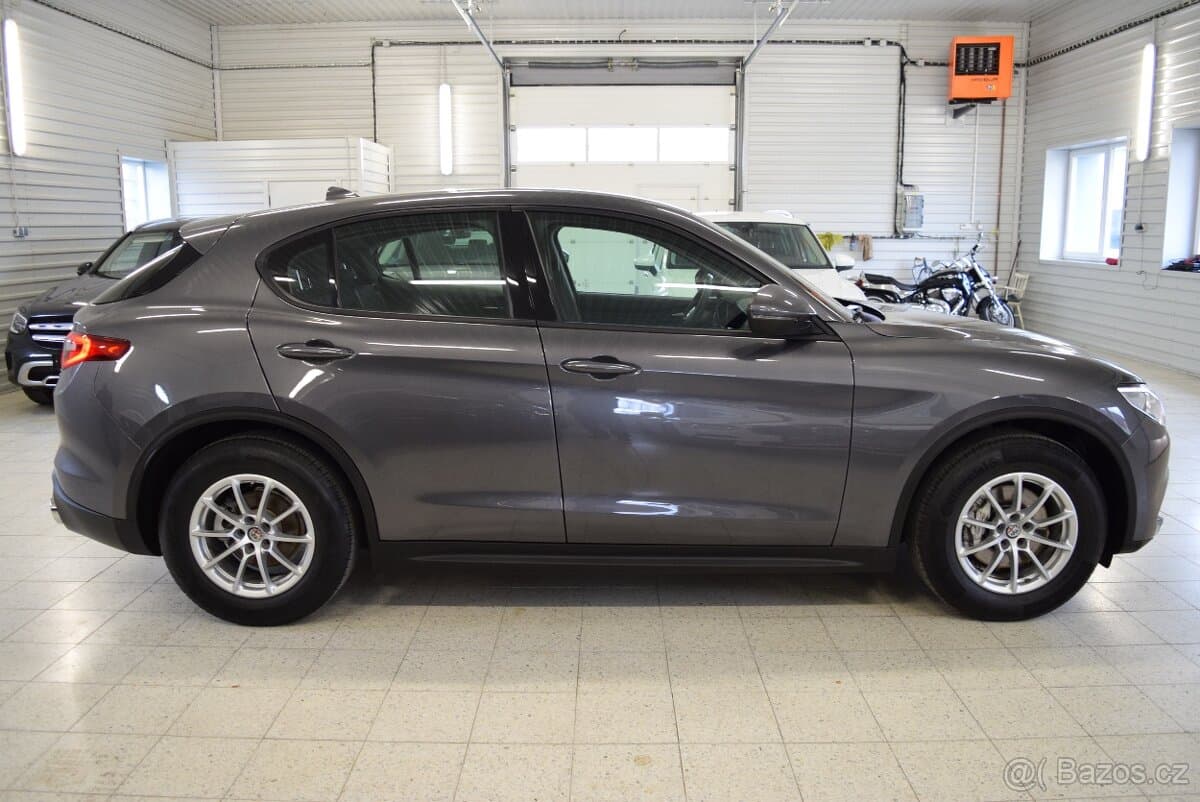 2020 Alfa Romeo STELVIO - 6