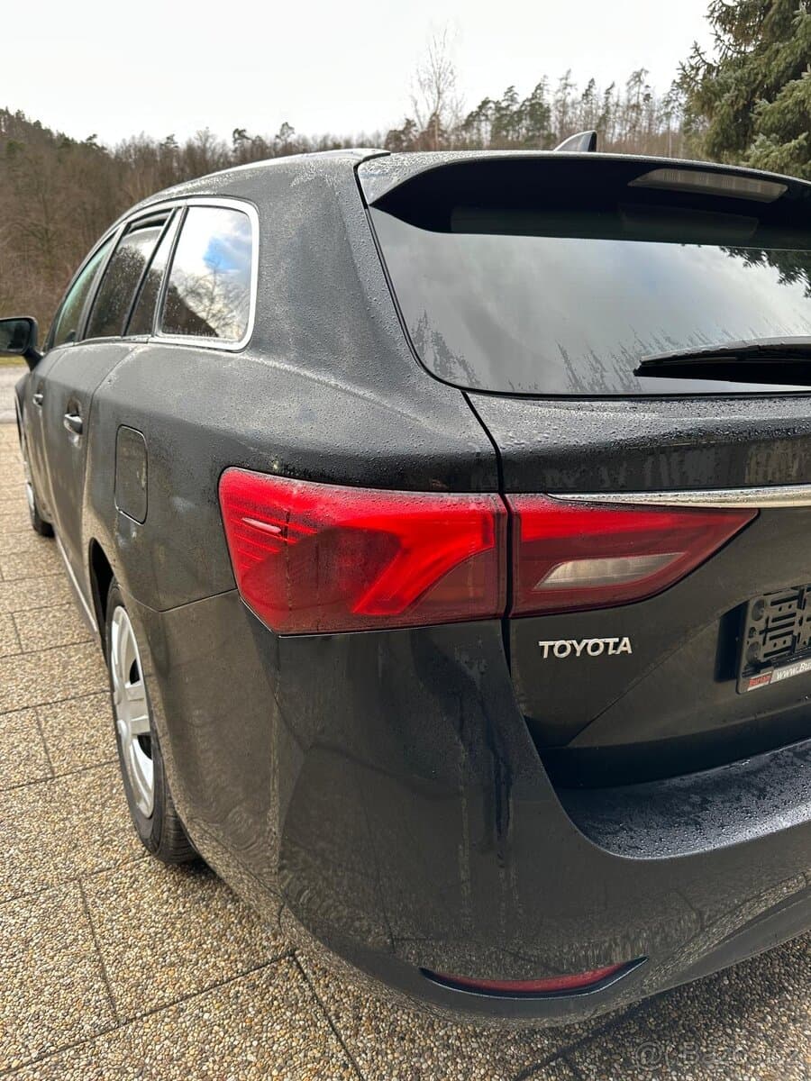 2015 Toyota AVENSIS - 6