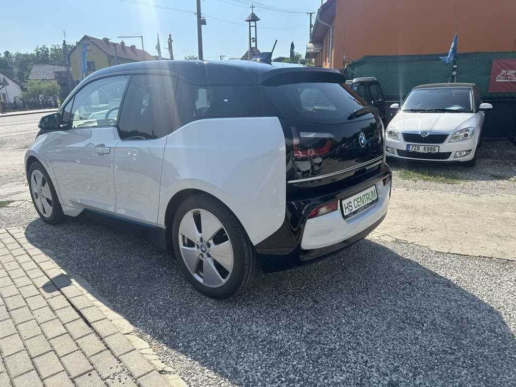 2021 BMW i3 - 6