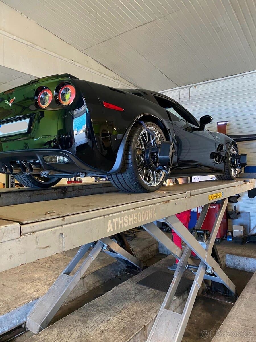 2010 Chevrolet CORVETTE - 6