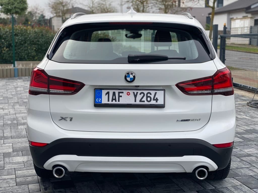 2021 BMW X1 - 6