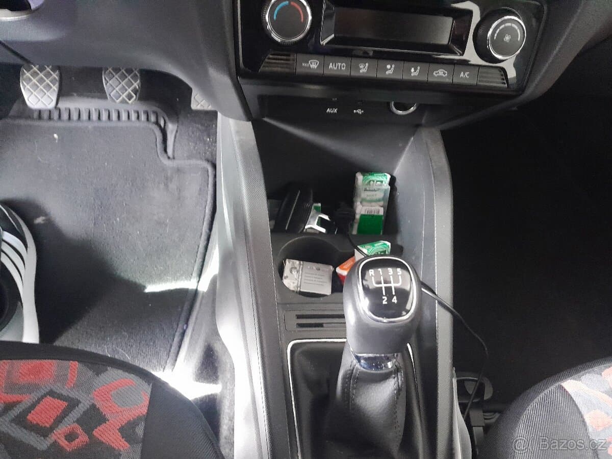 2015 Škoda FABIA - 6
