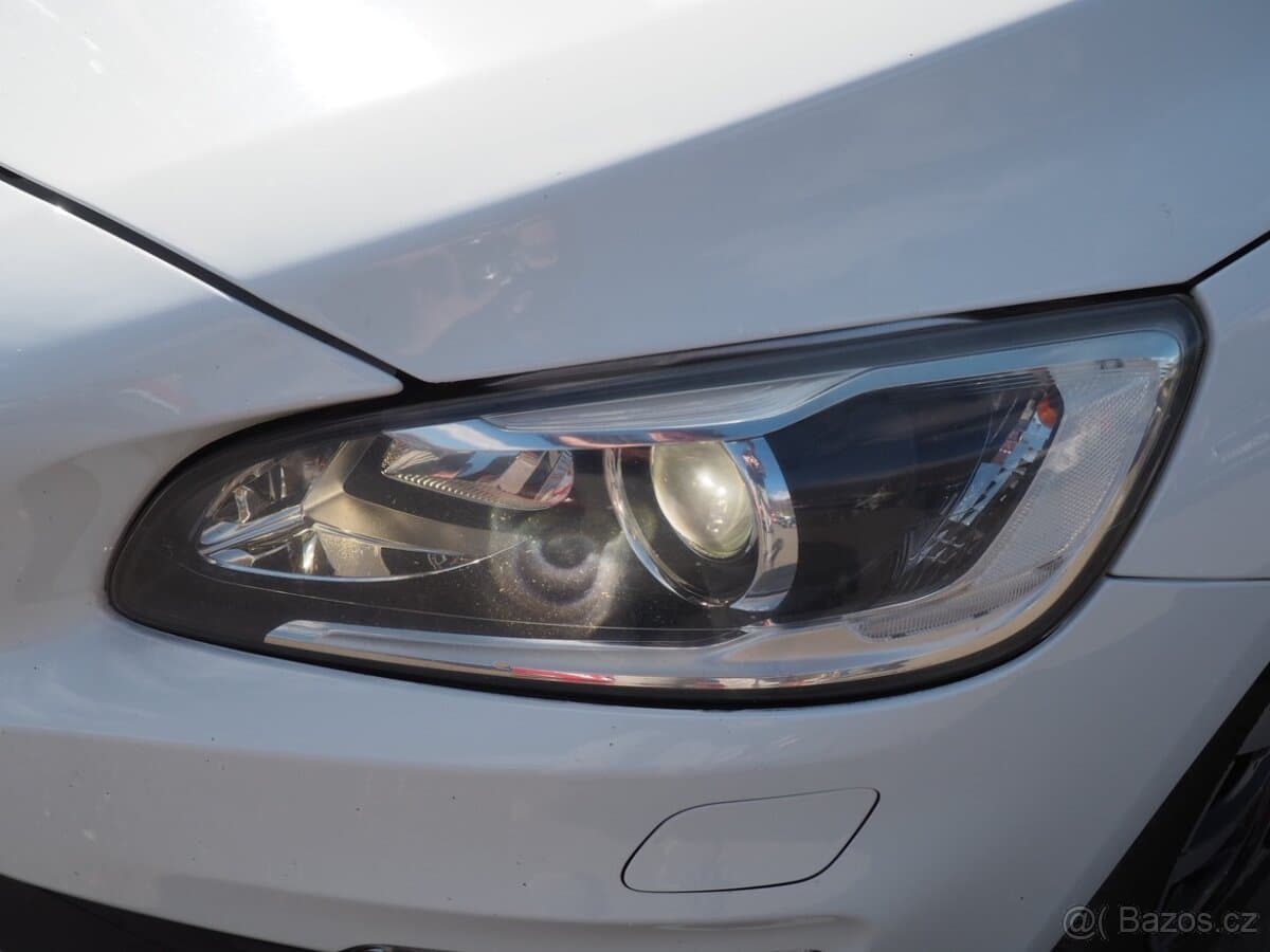 2017 Volvo V60 - 6