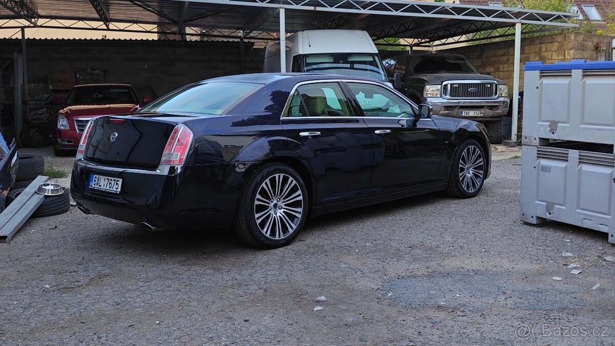 Lancia THEMA - 6