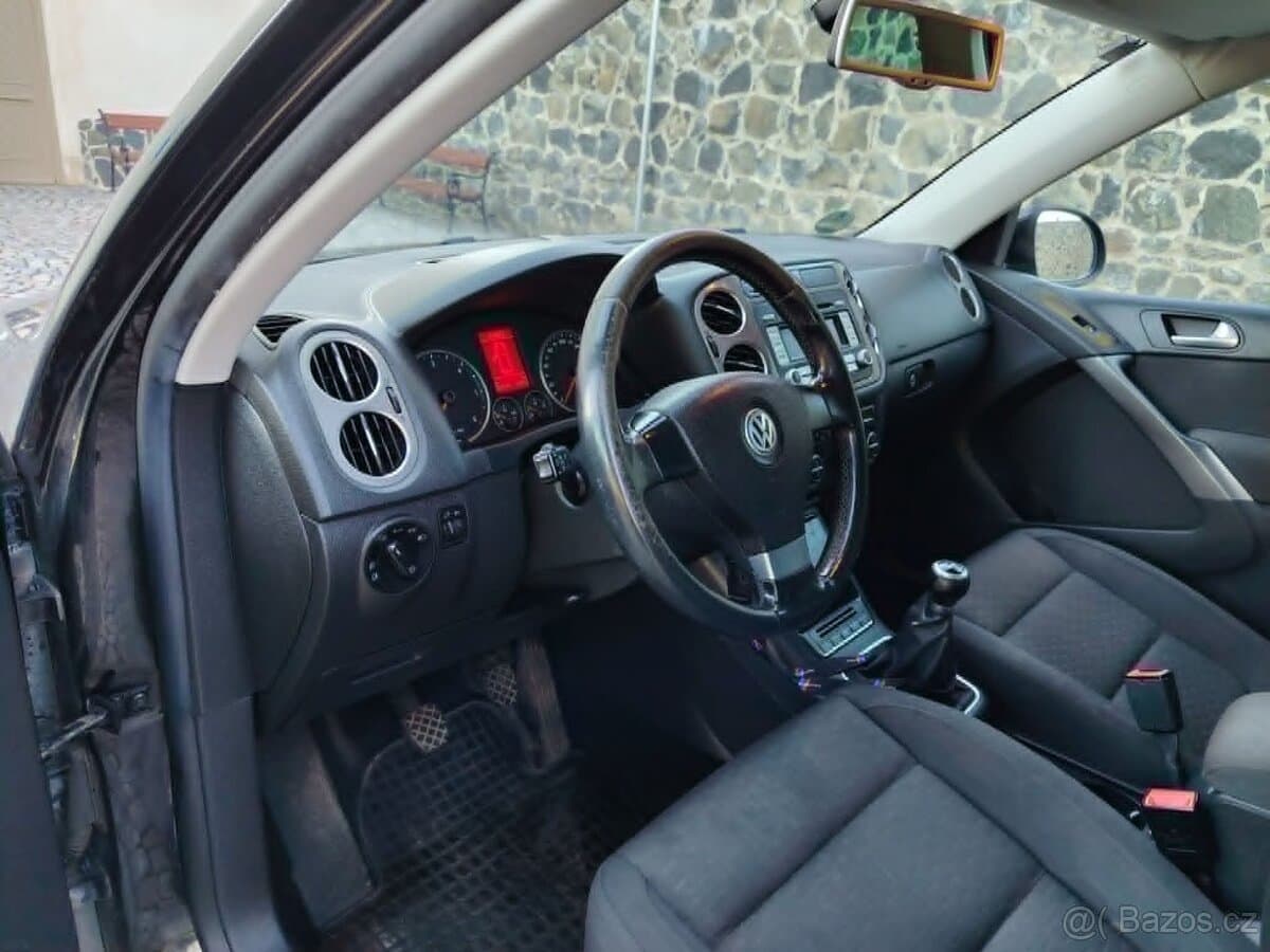 2008 Volkswagen TIGUAN - 6
