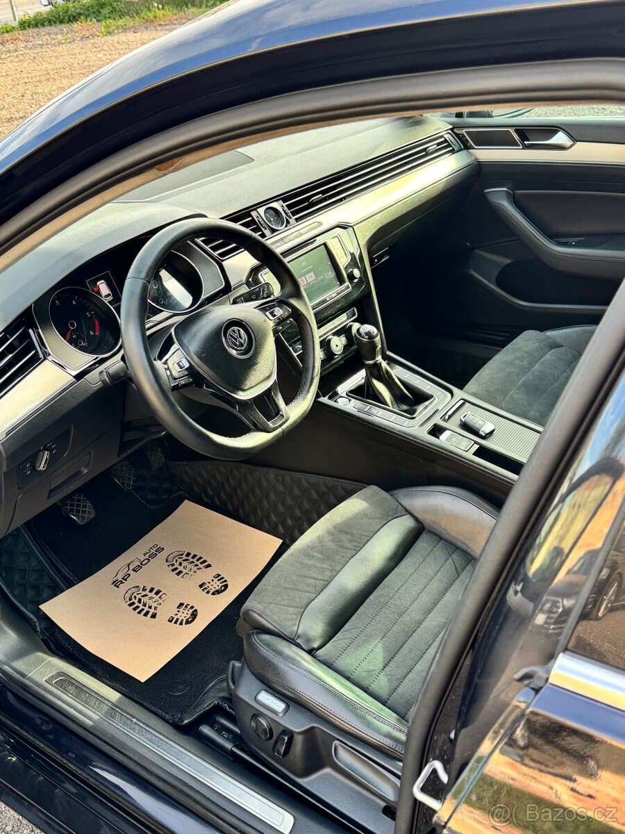 2016 Volkswagen PASSAT - 6