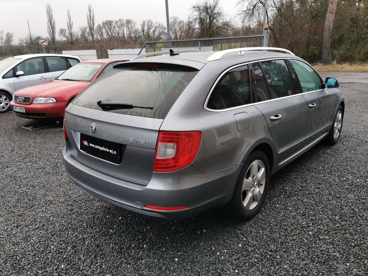 2011 Škoda SUPERB - 6