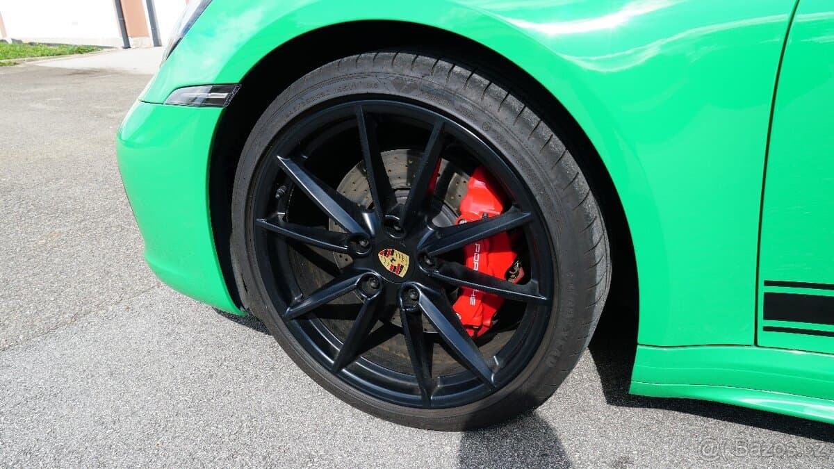 2021 Porsche 911 - 6