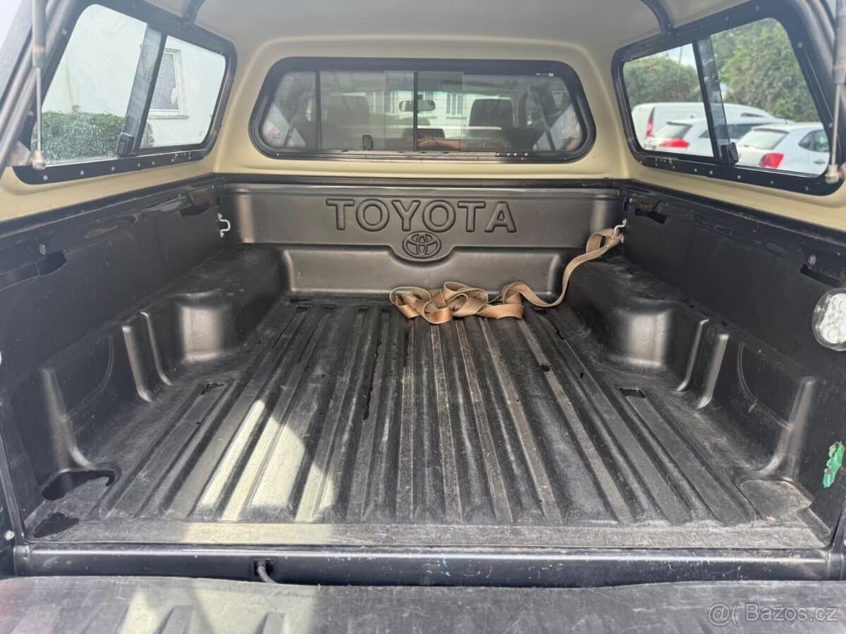 2013 Toyota HILUX - 6
