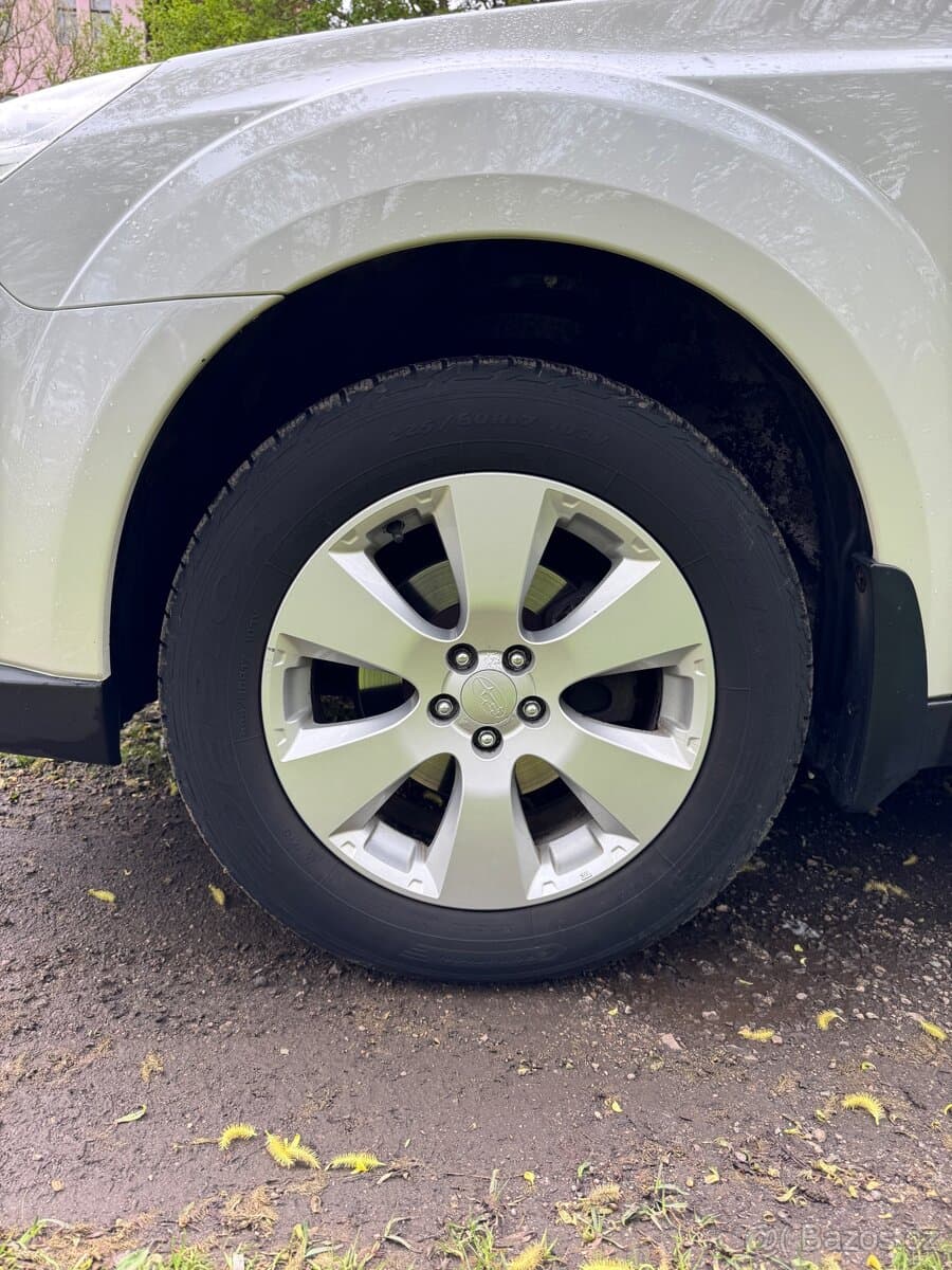 2011 Subaru OUTBACK - 6