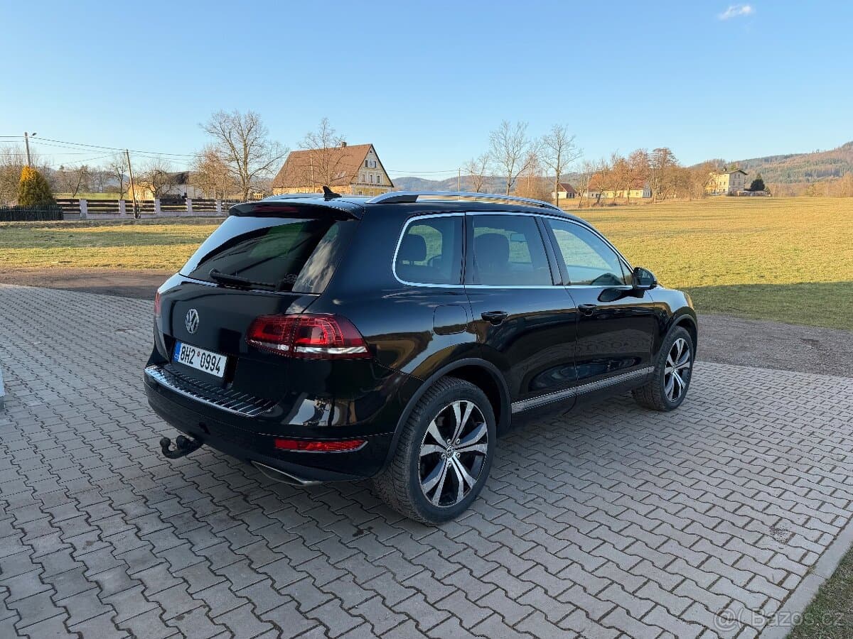 2010 Volkswagen TOUAREG - 6