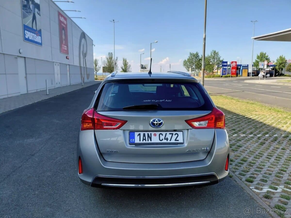 2013 Toyota AURIS - 6