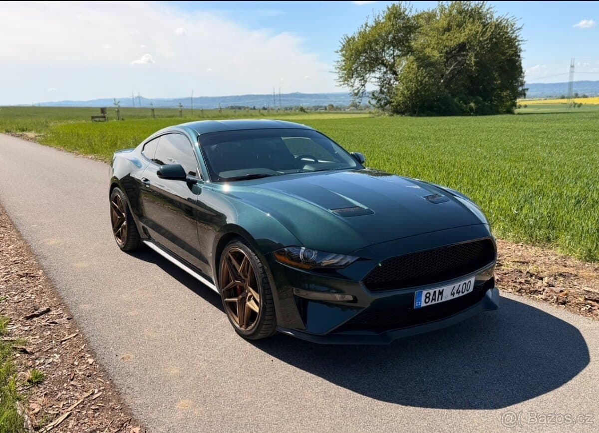 2019 Ford MUSTANG - 6