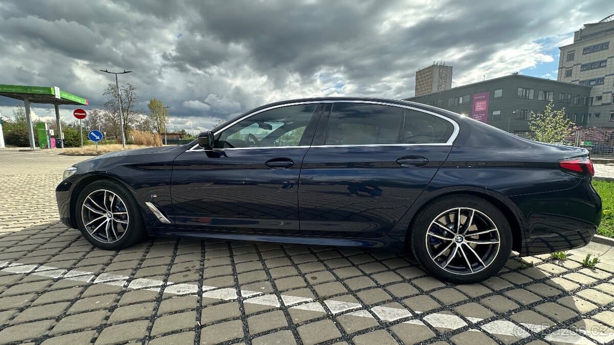 BMW 5-SERIES - 6
