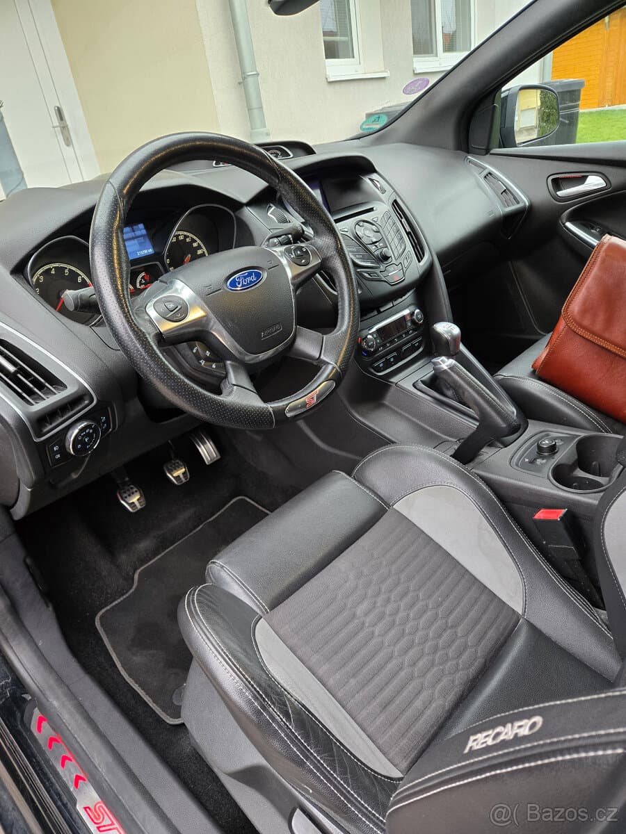 2013 Ford FOCUS - 6