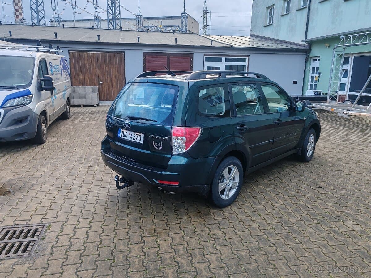 2011 Subaru FORESTER - 6