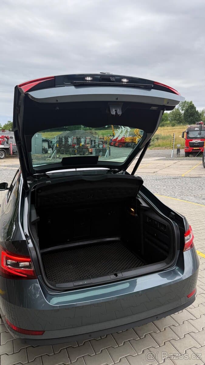 2015 Škoda SUPERB - 6