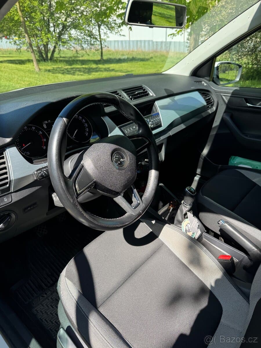 2015 Škoda FABIA - 6