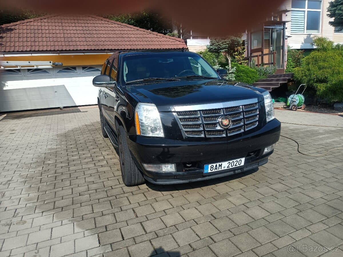 Cadillac ESCALADE - 6