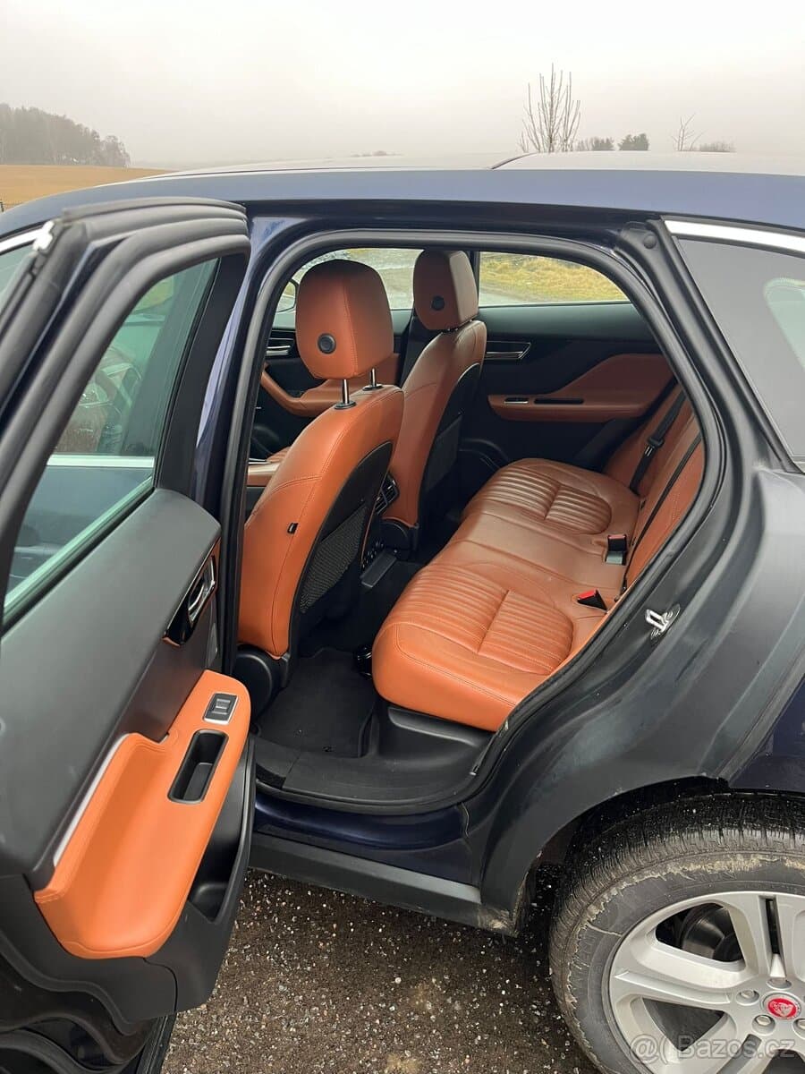 2017 Jaguar F-PACE - 6