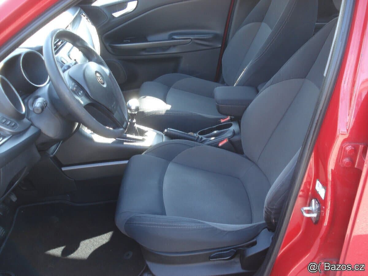 2015 Alfa Romeo GIULIETTA - 6
