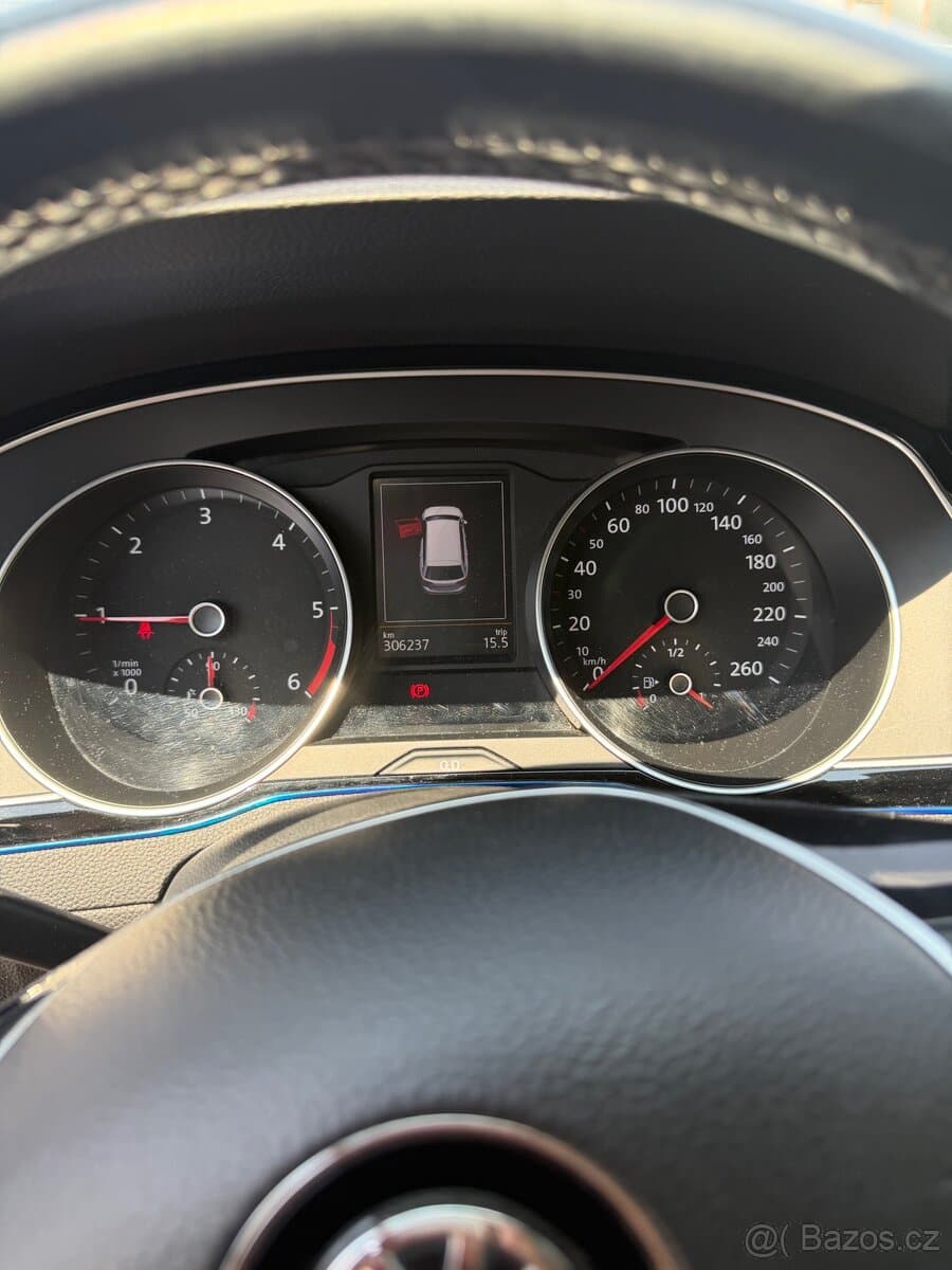 2015 Volkswagen PASSAT - 6