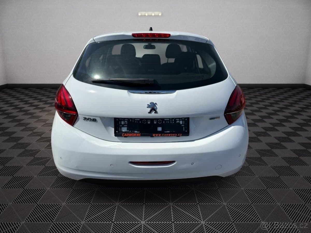 2017 Peugeot 208 - 6