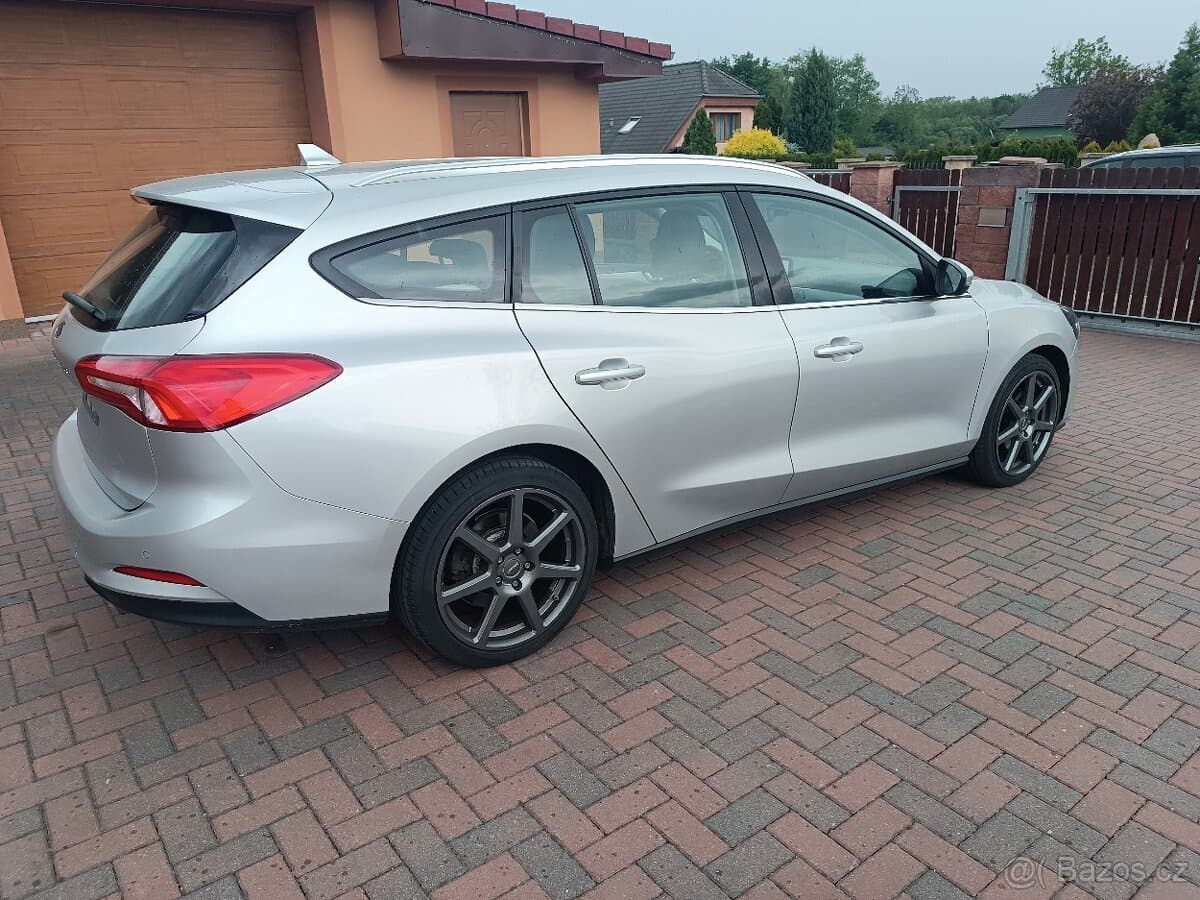 2020 Ford FOCUS - 6