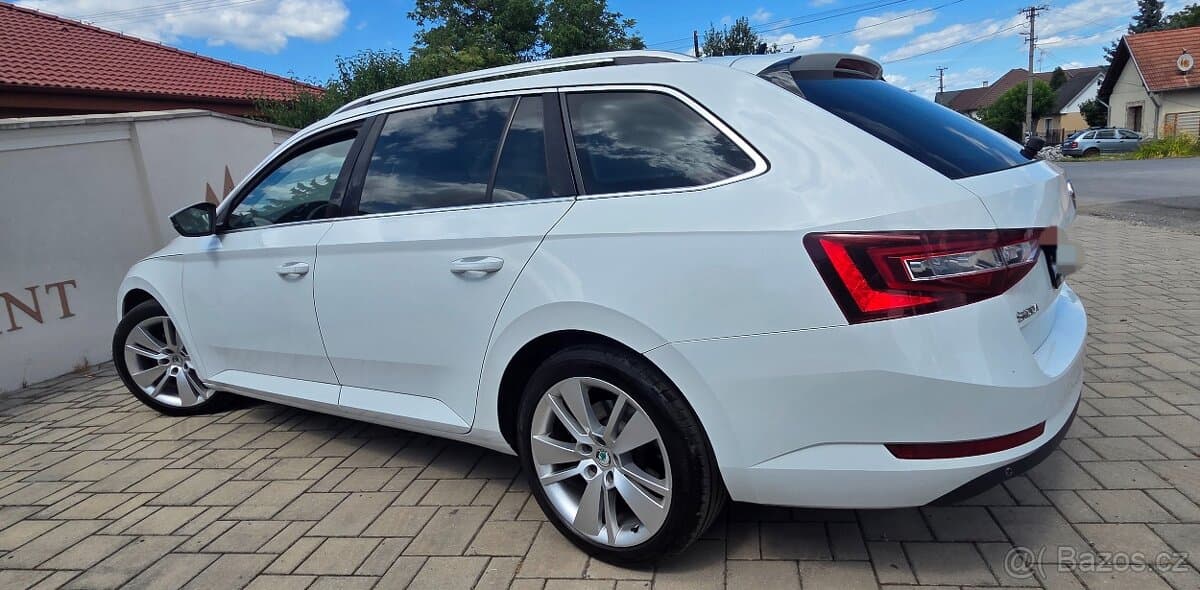 2015 Škoda SUPERB - 6