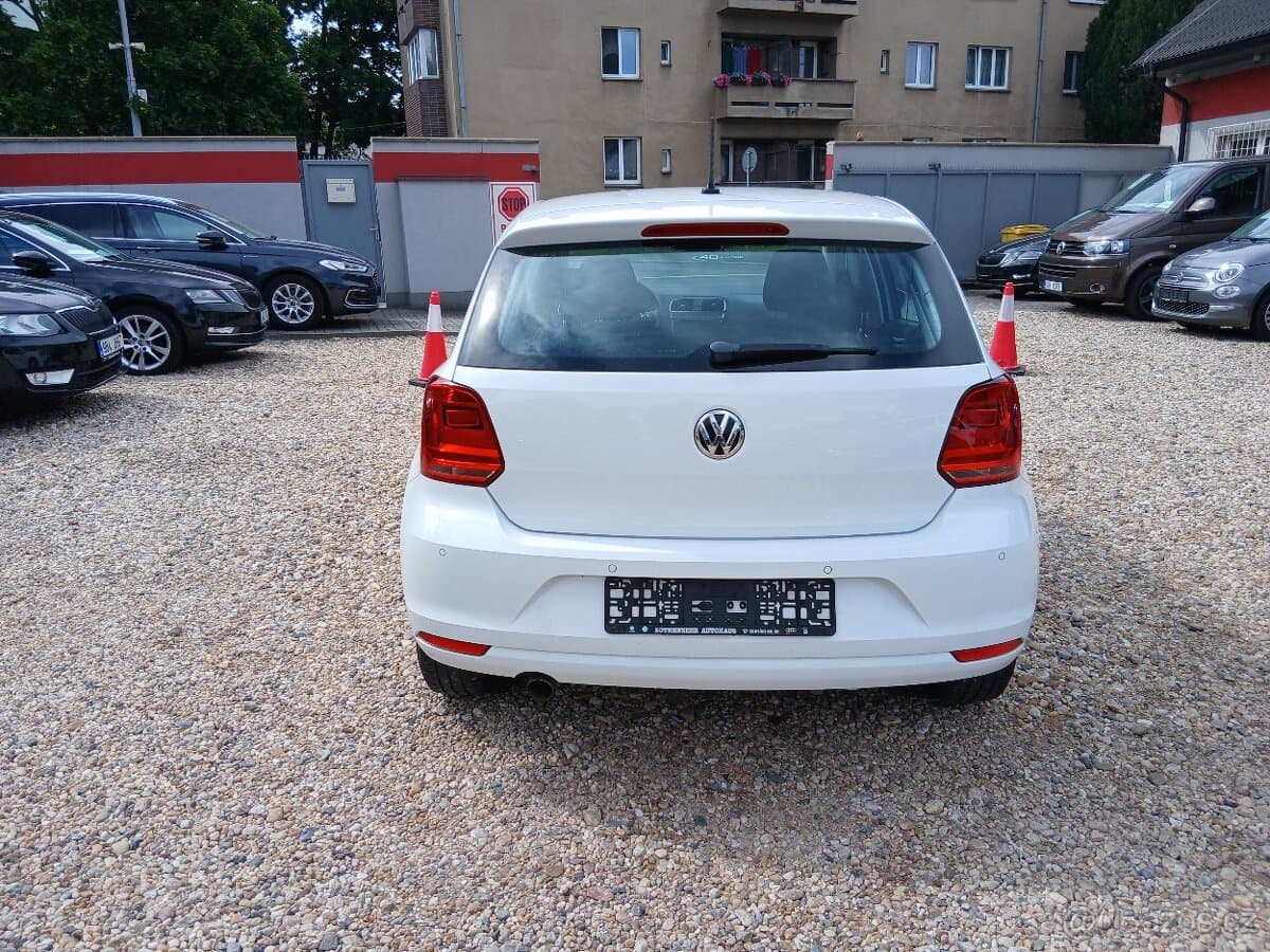 2015 Volkswagen POLO - 6