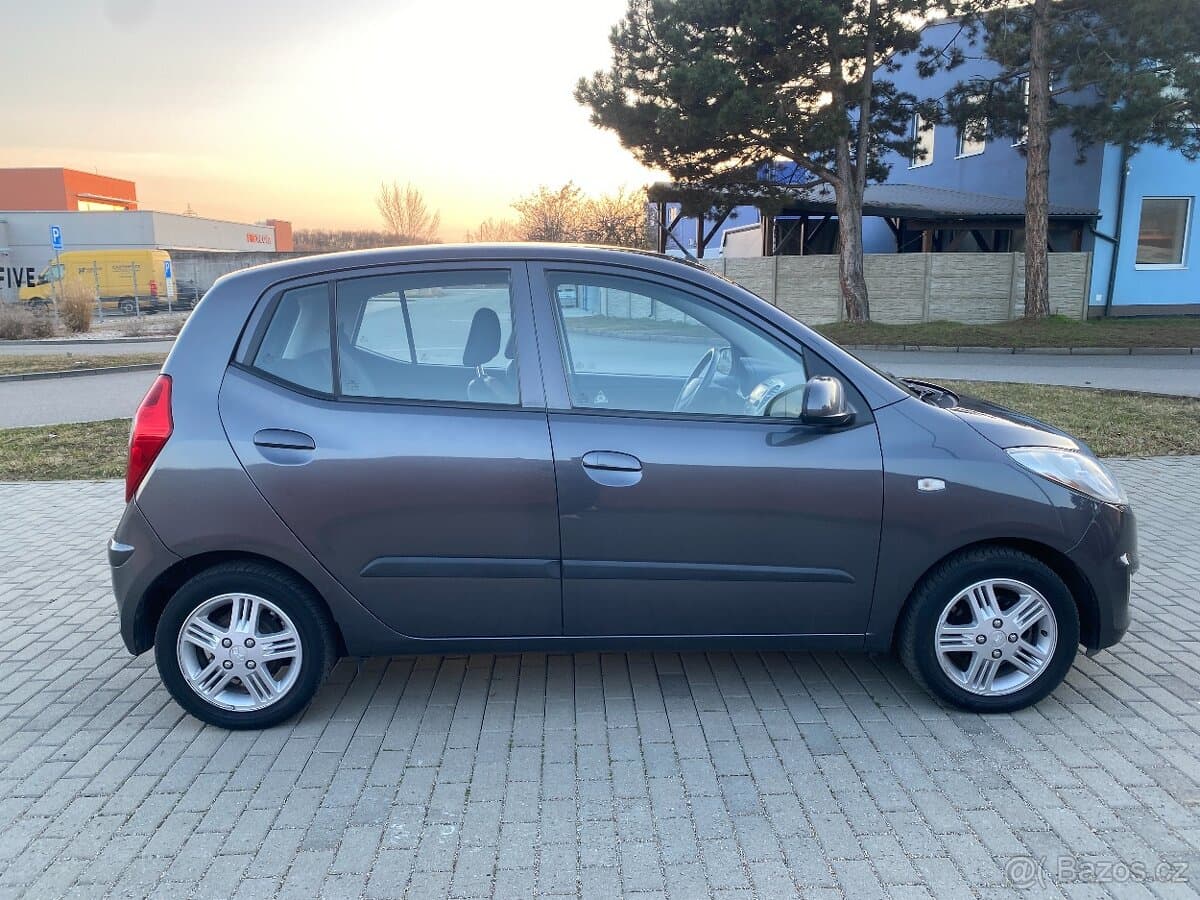 2012 Hyundai i10 - 6